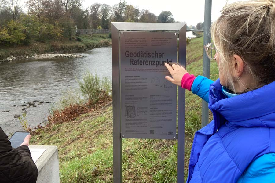 Infotafel Geodätischer Referenzpunkt Rosenheim
