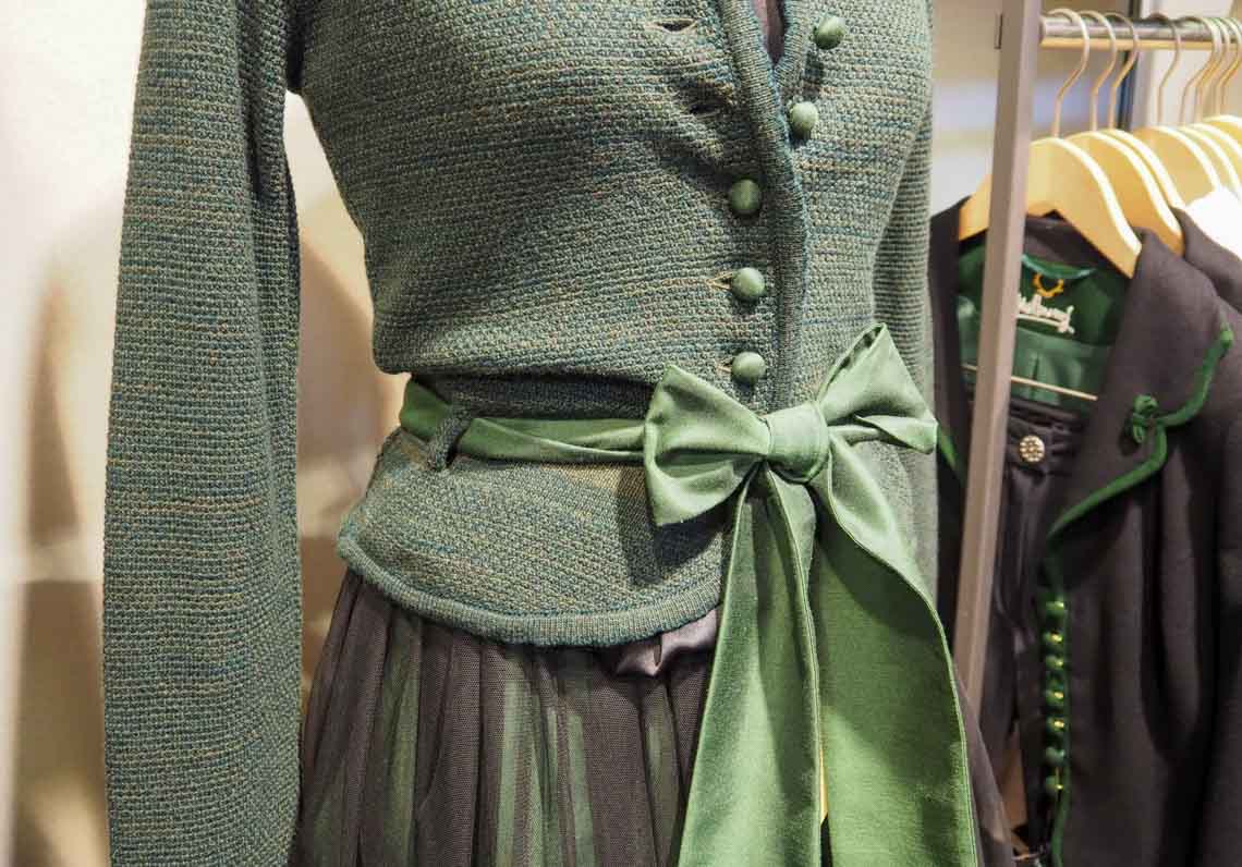 Bei Beo in Rosenheim Dirndl und Trachten kaufen