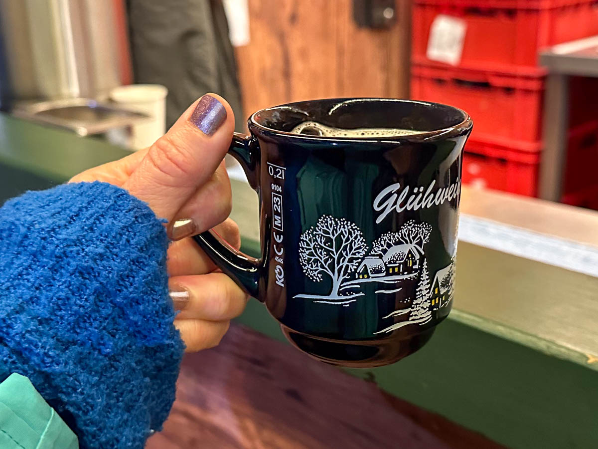 Rosenheim Winterzauber Getränkeausschank vor Ort