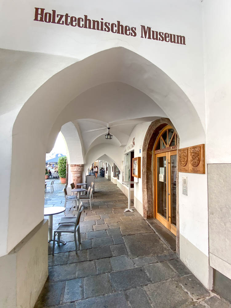 holztechnisches museum eingang arkaden©stadttipps rosenheim