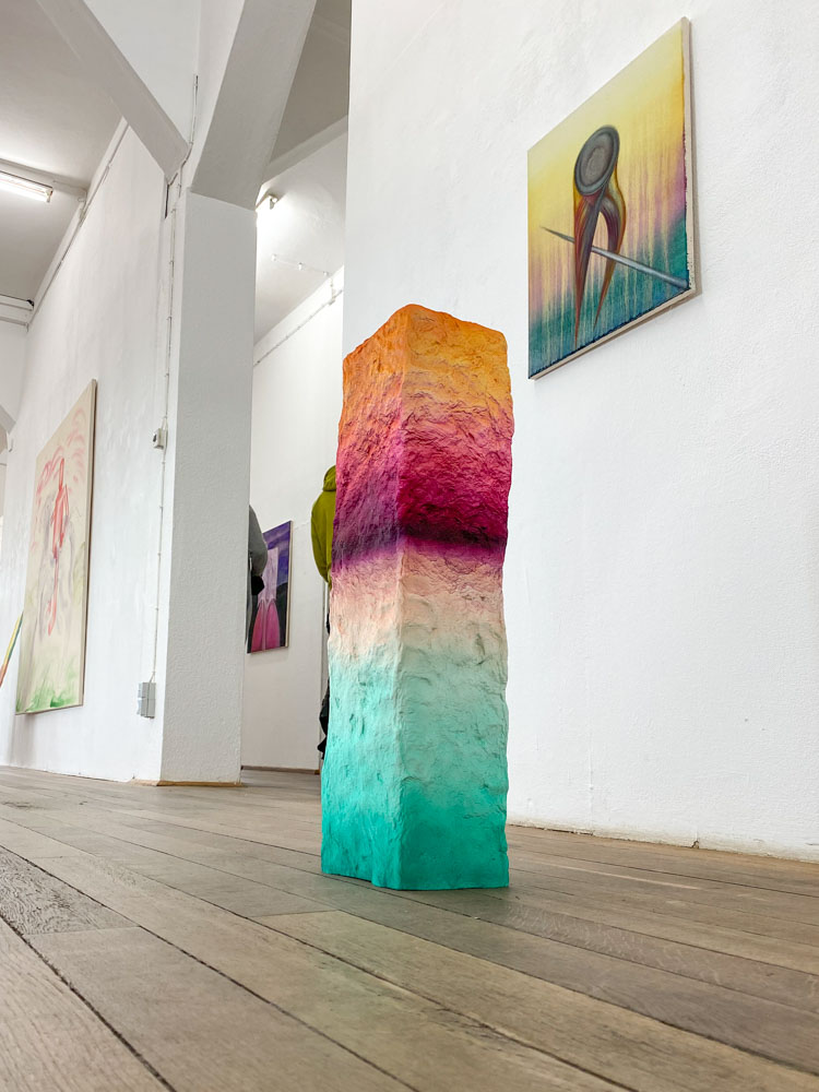 Kunstverein Rosenheim Finissage Mercator Jakob Gilg Farbige Säule