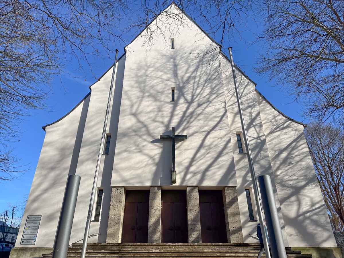 christkoenig kirche credit stadttipps rosenheim 03