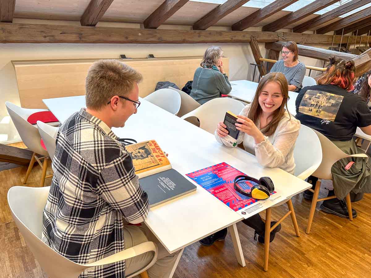 stadtbibliothek jugendbereich dachgeschoss credit stadttipps rosenheim