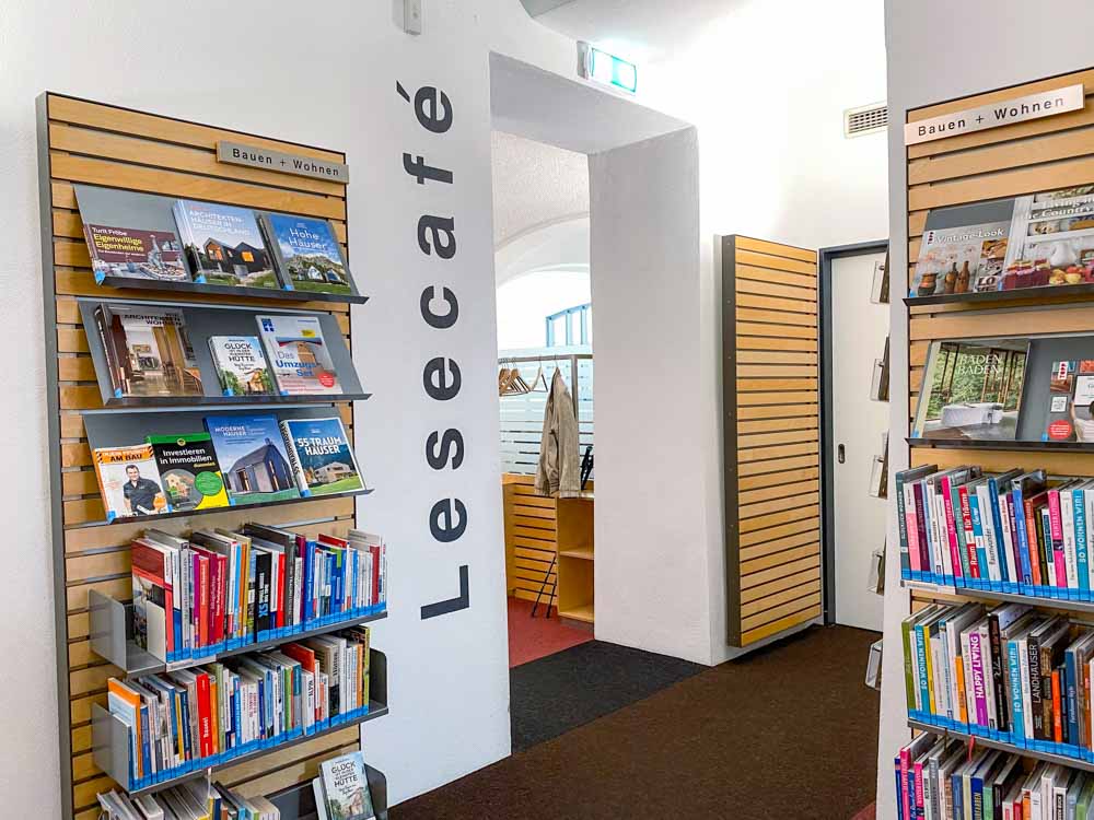 eingang lesecafe stadtbibliothek©stadttipps rosenheim