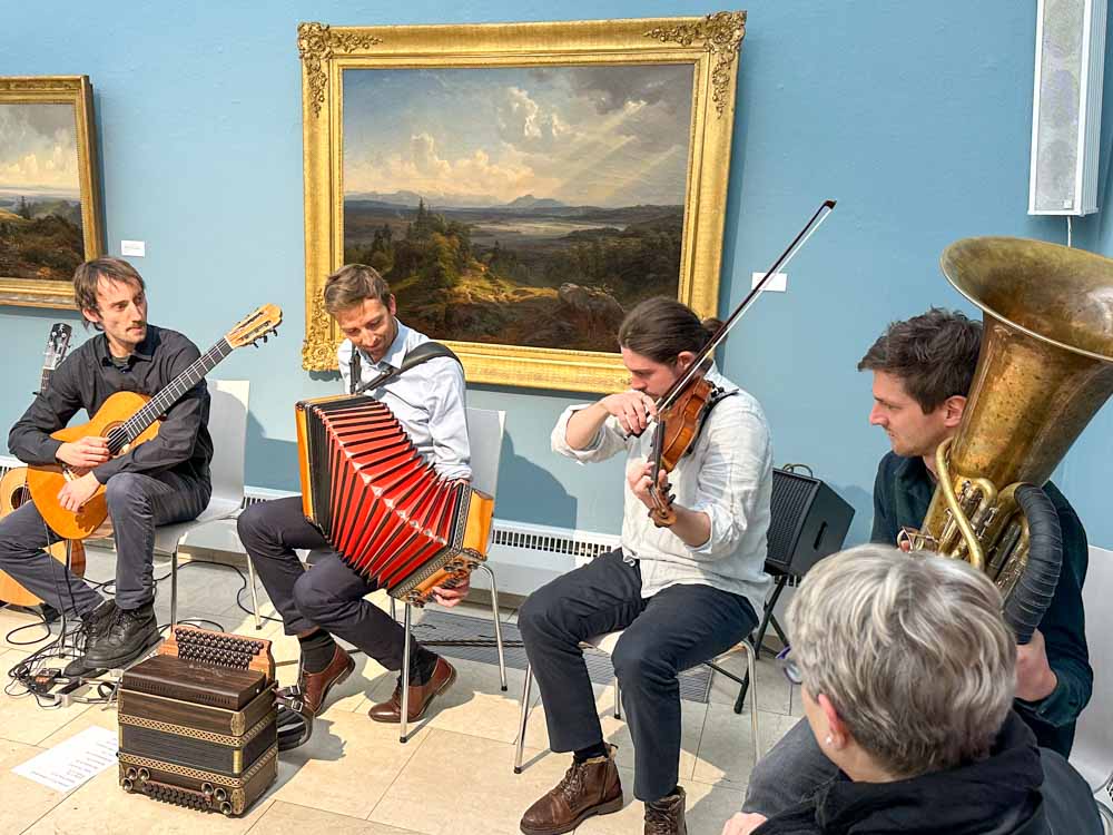 staedtische galerie sehnsuchtsblaue ferne©stadttipps rosenheim 046