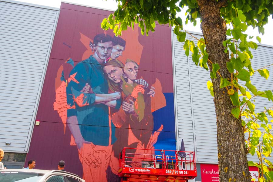 Transit Art Wand Incomplete Harmony, Modepark Röther, Künstler Mister Woodland