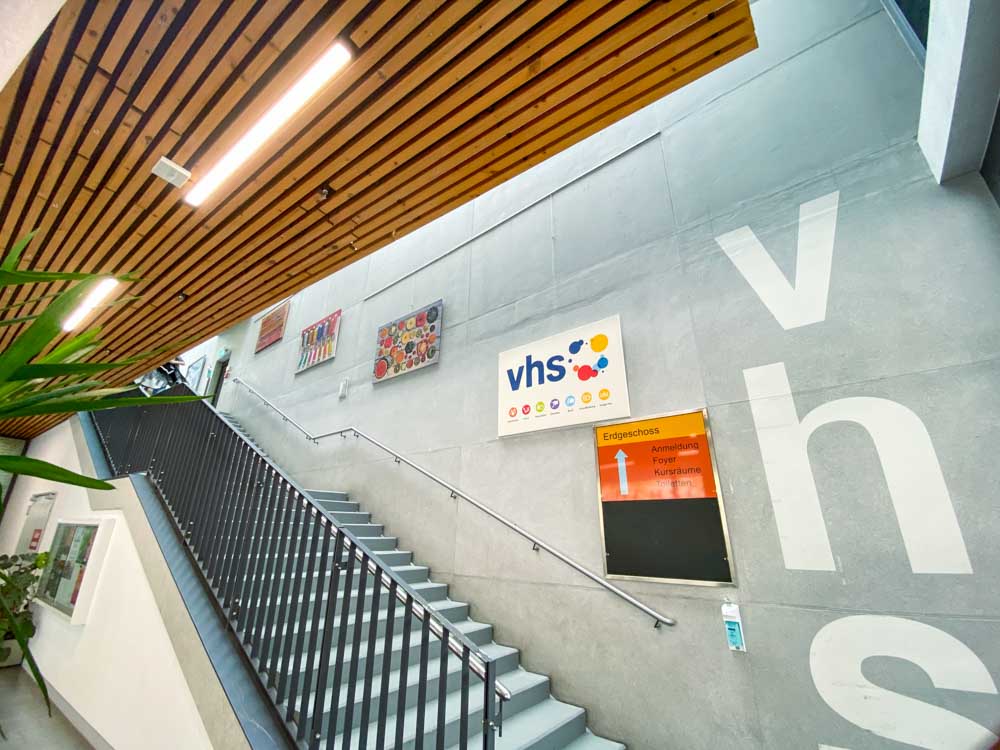 Aufgang Volkshochschule Rosenheim @stadttipps rosenheim