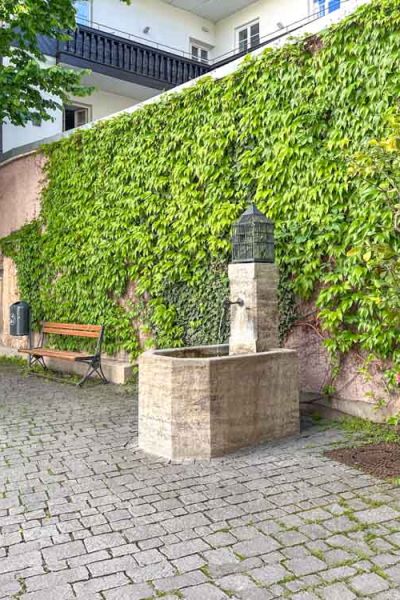 Vogelbrunnen Nikolauskirche 02