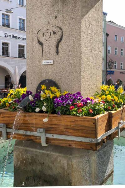 Trinkwasser am Nepomukbrunnen 02