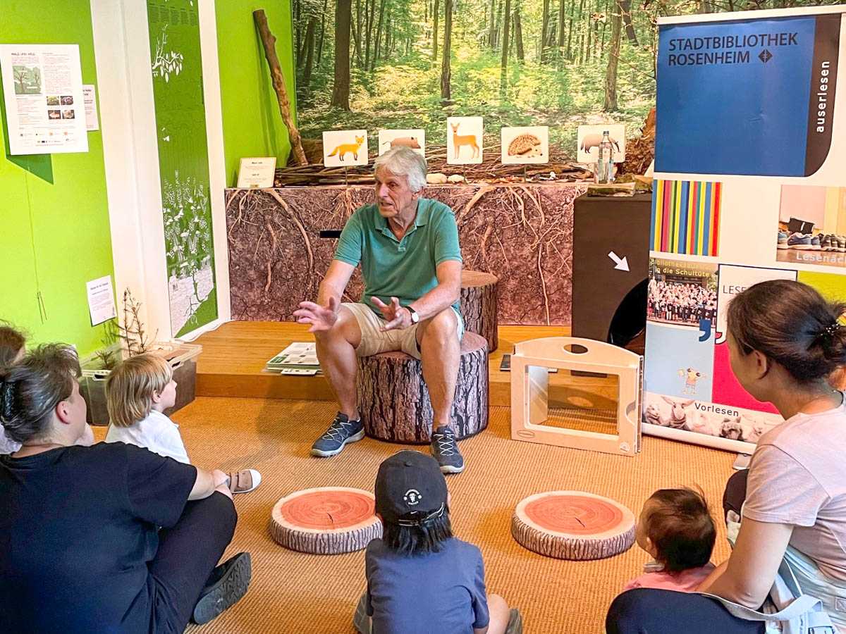 Lesespaß im Holztechnischen Museum