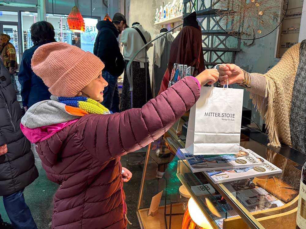 Rosige Zeiten: Night-Shopping und Kultur bis 23 Uhr