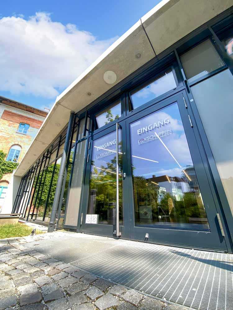 lokschuppen_eingangstuer©stadttipps_rosenheim