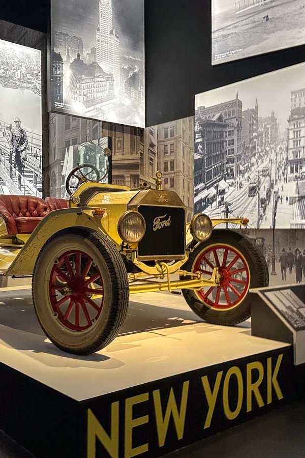 Ford Ford Model T von 1910 Ausstellung Titanic Lokschuppen Rosenheim