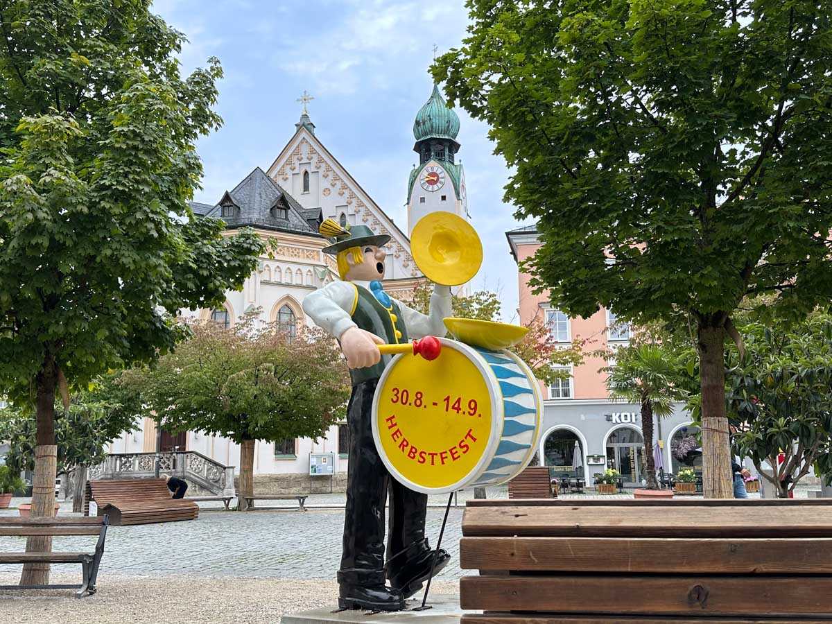 Herbstfest Trommler am Ludwigsplatz in Rosenheim