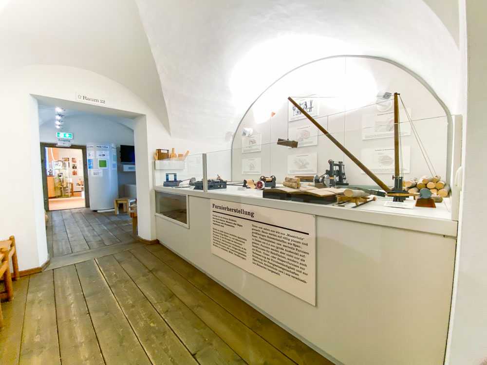 holztechnisches_museum_furnierherstellung©stadttipps_rosenheim