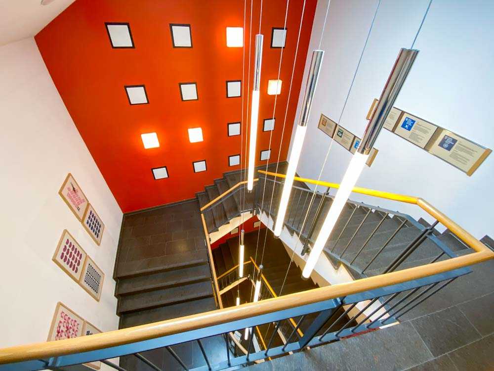 stadtbibliothek_treppenhaus©stadttipps_rosenheim